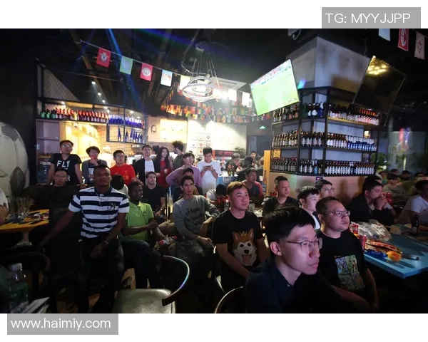 足球明星云集的酒吧传奇 聚焦球场背后的星光与魅力